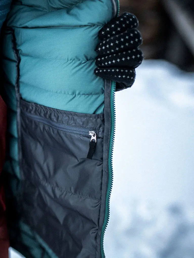 157-6-Men-Fiberball-Jacket-Fender-Green-RGB4.webp